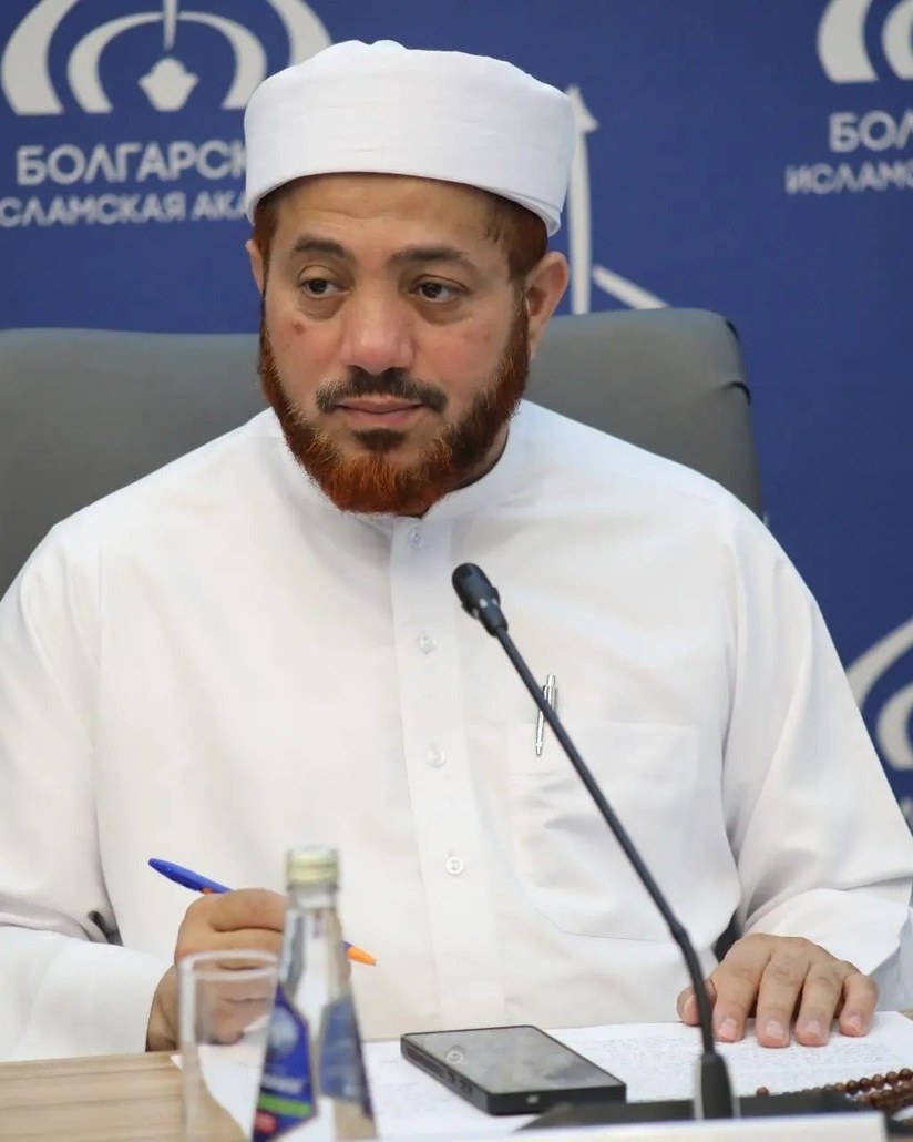 الدكتور سيف العصري
